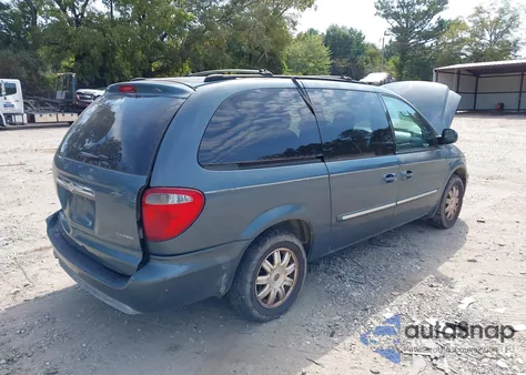 2005 Chrysler Town & Country Touring z USA, uszkodzony, nr VIN 2C4GP54L25R232933